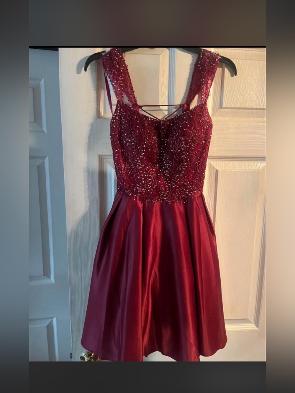 ✨ Gorgeous Burgundy Wine Satin Homecoming Dress with Beaded Lace Bodice✨